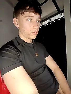 Snapshot of Logan_sixxer chatting on 09-14-25, 07:24 Logan sixxer online show from 09-14-25, 07:24