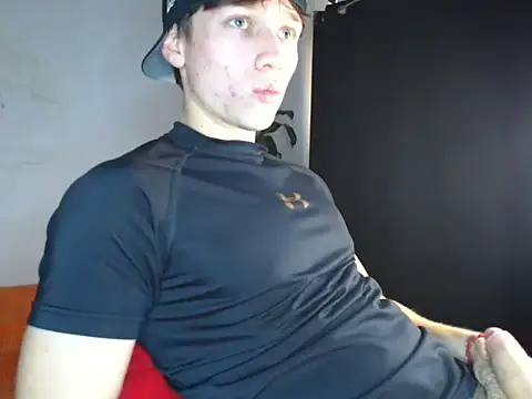 Snapshot of Logan_sixxer chatting on 11-07-25, 09:04 Logan sixxer online show from 11-07-25, 09:04