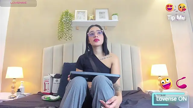 Rachel Donnelly online show from 07-11-26, 03:53