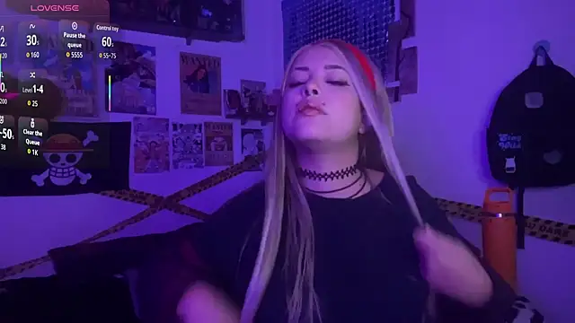 PixelKitty  online show from 03-06-26, 02:19