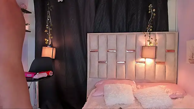 Hanzking01 online show from 11-11-25, 03:17