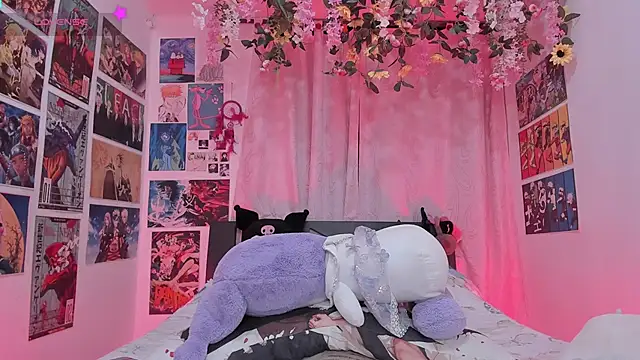 FluffyMelons online show from 04-08-26, 11:05