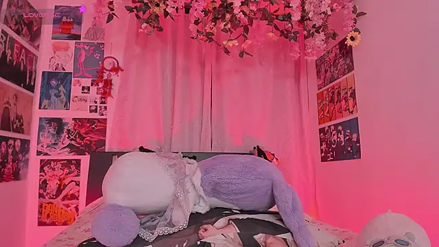 FluffyMelons online show from 04-30-26, 11:09