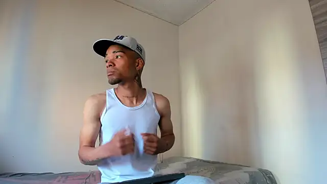 Snapshot of kenan_2601 chatting on 05-13-26, 01:08 kenan 2601 online show from 05-13-26, 01:08
