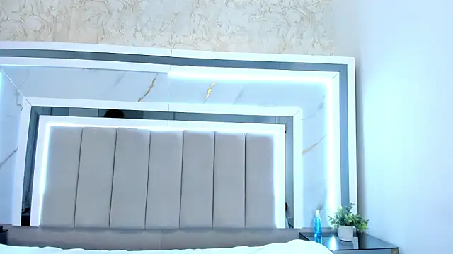 melodycharlotte online show from 09-20-25, 12:06