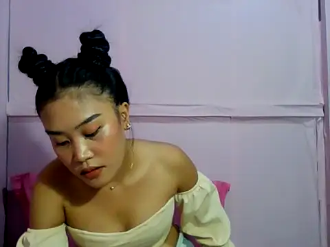 YourWildestDoll online show from 02-09-26, 12:14