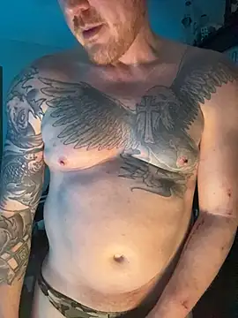 Snapshot of CloudyKingG chatting on 06-18-26, 11:25 CloudyKingG online show from 06-18-26, 11:25