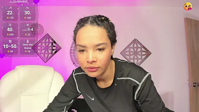 Ayshel cooperr online show from 10-18-25, 02:25