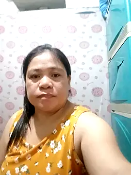 Snapshot of pinay_labb chatting on 12-17-25, 12:27 pinay labb online show from 12-17-25, 12:27