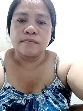 Snapshot of pinay_labb chatting on 05-29-26, 04:16 pinay labb online show from 05-29-26, 04:16