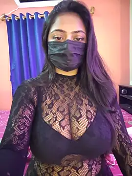 Ishu Lovee online show from 06-18-26, 03:40
