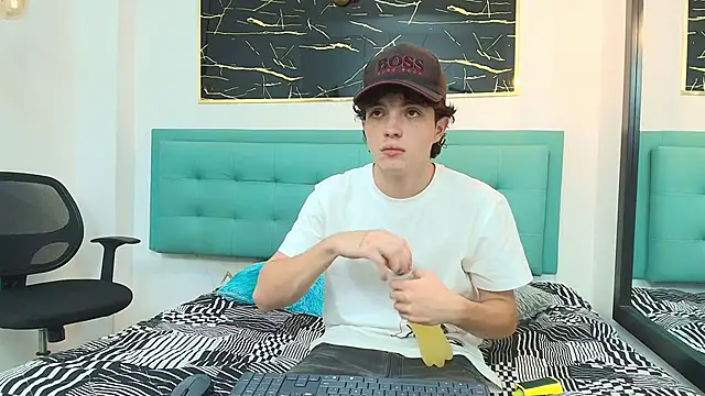 dia fax18 online show from 10-21-25, 07:47