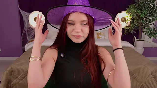 NoraHaynes online show from 11-01-25, 03:08