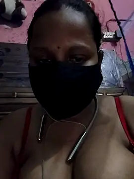 Snapshot of shalubhabhi69 chatting on 11-22-25, 07:13 shalubhabhi69 online show from 11-22-25, 07:13