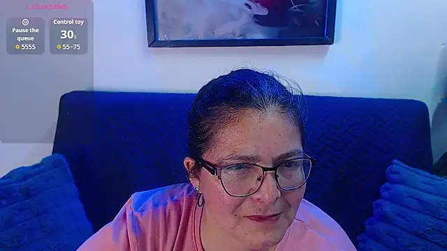 Linda banks  online show from 12-14-25, 01:44