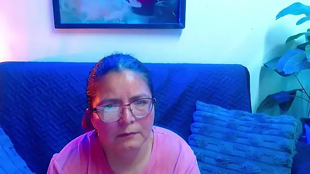 Linda banks  online show from 05-06-26, 01:36