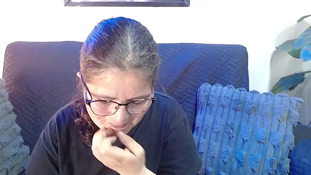 Linda banks  online show from 06-04-26, 01:44