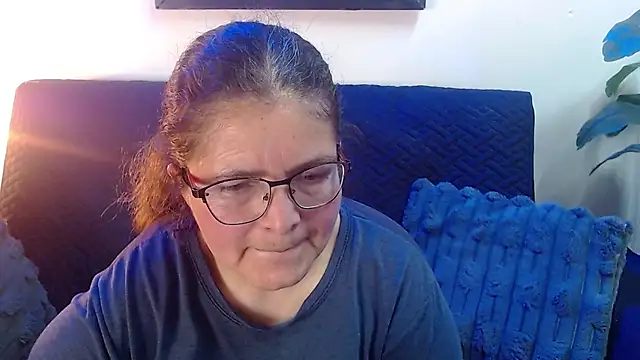 Linda banks  online show from 06-26-26, 01:54