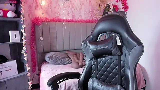 Scarlett21   online show from 03-19-26, 07:51