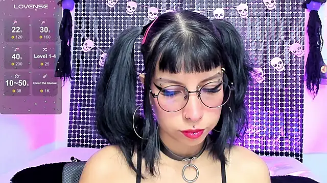 Rose 72 online show from 11-16-25, 08:47