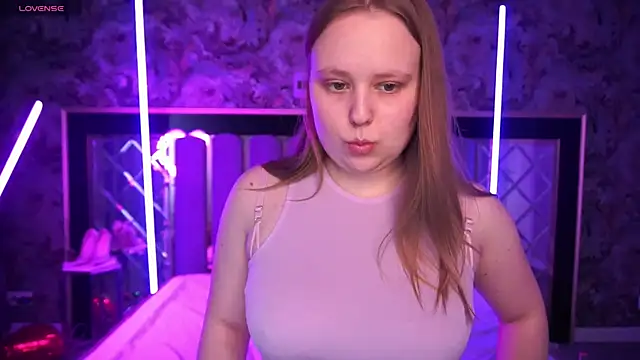 CrystallPaws online show from 04-08-26, 05:51