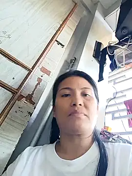 Uniquebeauty32 online show from 03-16-26, 12:06