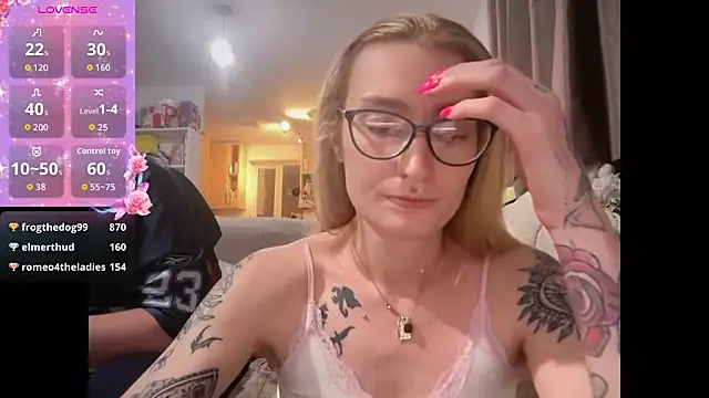 harleyblair online show from 04-23-26, 10:01