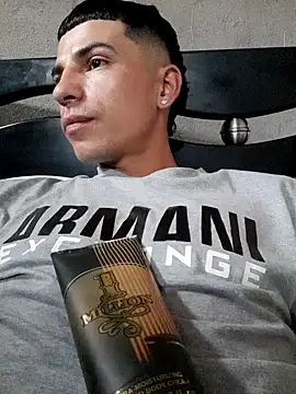 Tussi-amor online show from 09-21-25, 08:10