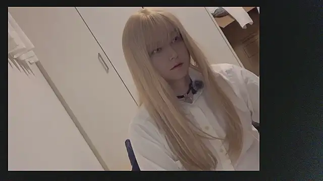 Mia032 online show from 11-15-25, 02:24