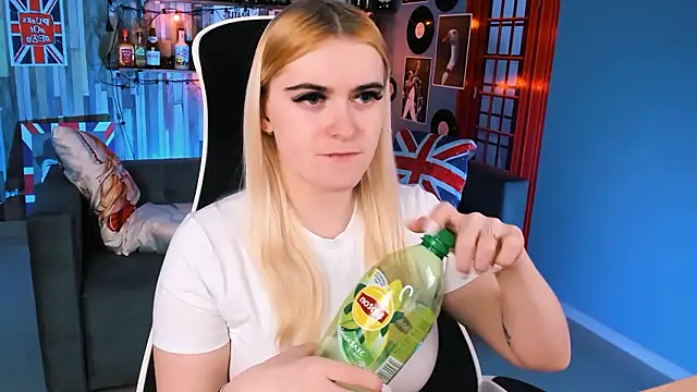 Stef Nicks online show from 03-16-26, 09:02