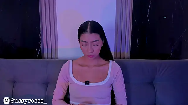 Snapshot of Sussyrosse_ chatting on 11-22-25, 08:19 Sussyrosse online show from 11-22-25, 08:19