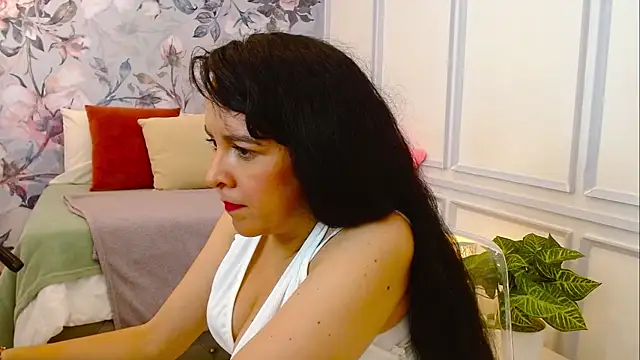 MiiaLane online show from 09-30-25, 01:38