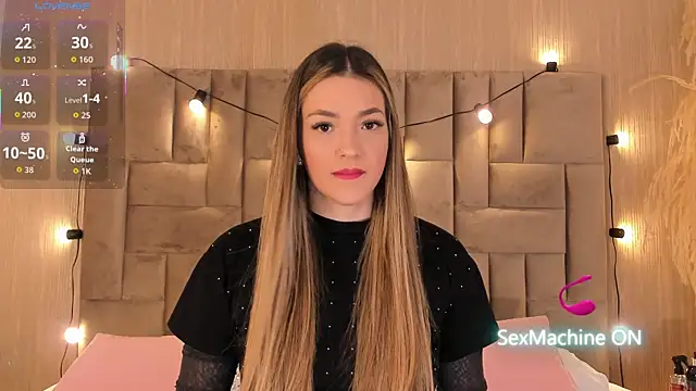 Snapshot of ClaradelMar chatting on 10-09-25, 10:46 ClaradelMar online show from 10-09-25, 10:46