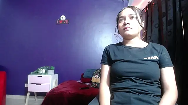 shiara blake online show from 10-10-25, 03:33