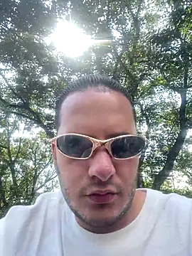 Pablo EscobarGomez online show from 12-19-25, 05:31