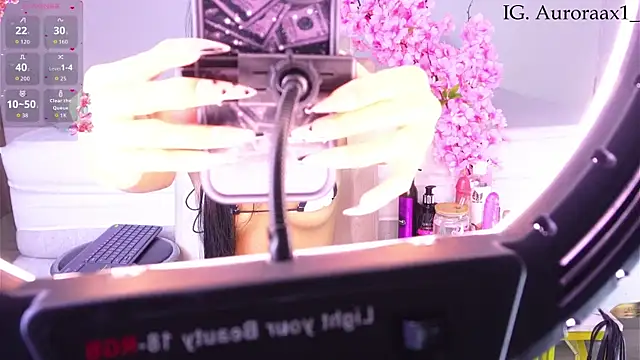 Auroraa x1 online show from 11-08-25, 12:44