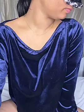 Snapshot of Cute-Samayra chatting on 12-13-25, 08:04 Cute-Samayra online show from 12-13-25, 08:04