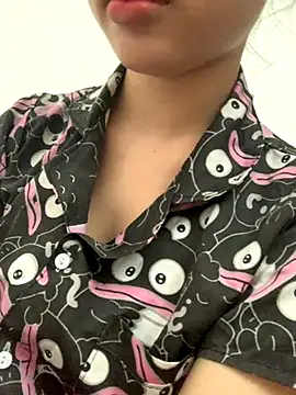 Nguyenha11 online show from 10-01-25, 07:36