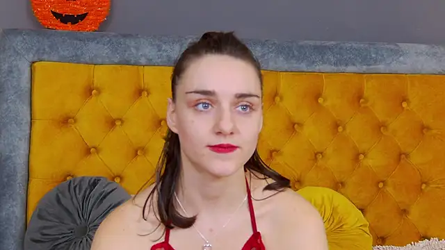 Jessica White  online show from 11-11-25, 04:56