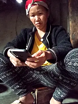 TinTin321 online show from 12-21-25, 12:40