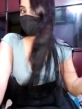 Snapshot of Amisha2 chatting on 09-17-25, 05:25 Amisha2 online show from 09-17-25, 05:25