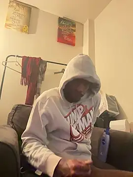 Snapshot of BigBDMari chatting on 02-08-26, 05:05 BigBDMari online show from 02-08-26, 05:05