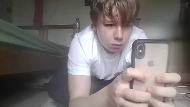 Snapshot of TomasCramp chatting on 04-14-26, 01:39 TomasCramp online show from 04-14-26, 01:39