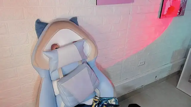 Hannahpage online show from 09-10-25, 12:05