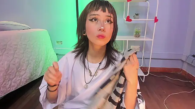 Hannahpage online show from 02-20-26, 12:27