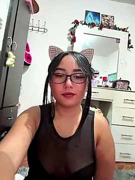 saranghae  online show from 10-26-25, 02:39