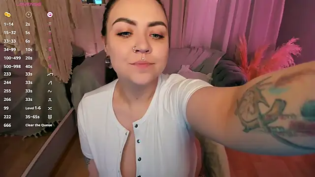 ashton heidii online show from 11-10-25, 10:09