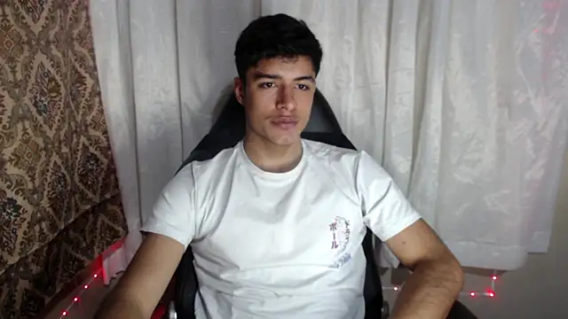 Snapshot of jacobbiker chatting on 11-08-25, 06:02 jacobbiker online show from 11-08-25, 06:02