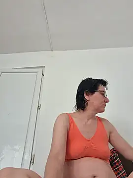 Snapshot of Vera_Elle chatting on 05-06-26, 05:14 Vera Elle online show from 05-06-26, 05:14