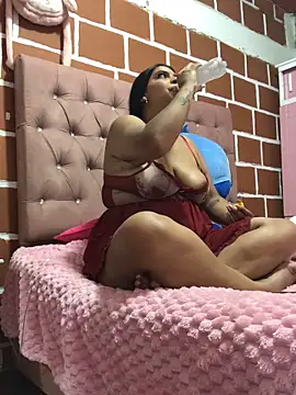 Rachellcooperrr online show from 02-25-26, 12:53